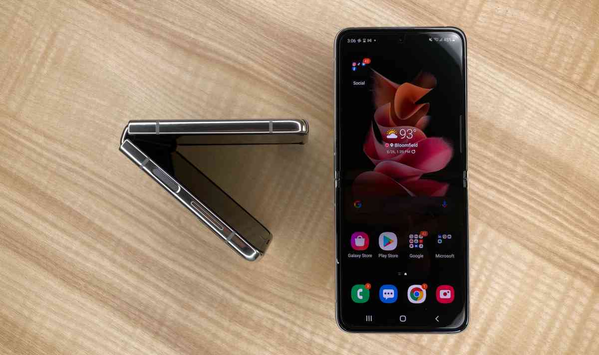 Samsung galaxy z3 flip 5g