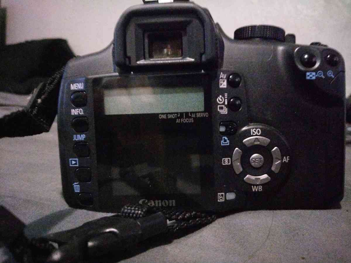 Canon EOS REBEL XT