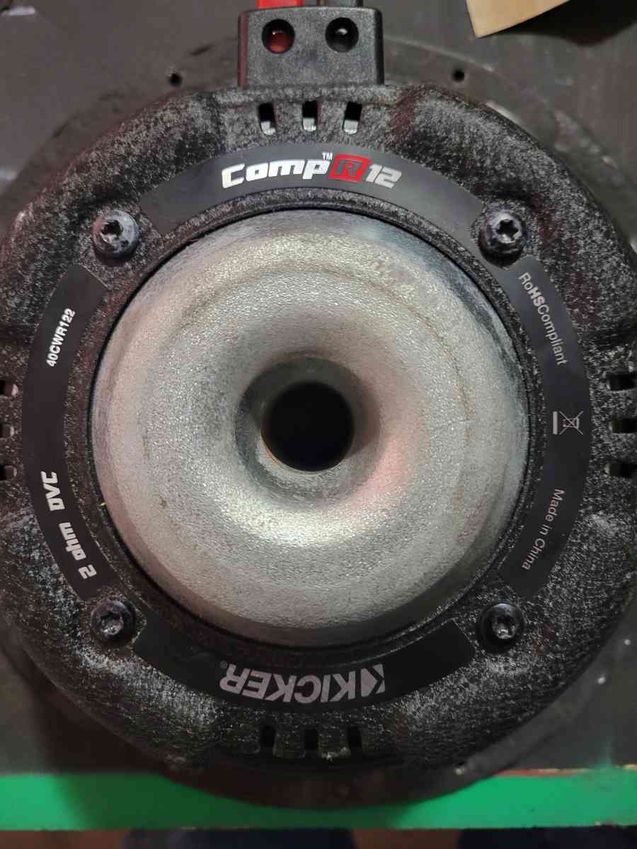 Kicker comp 12 dual voice