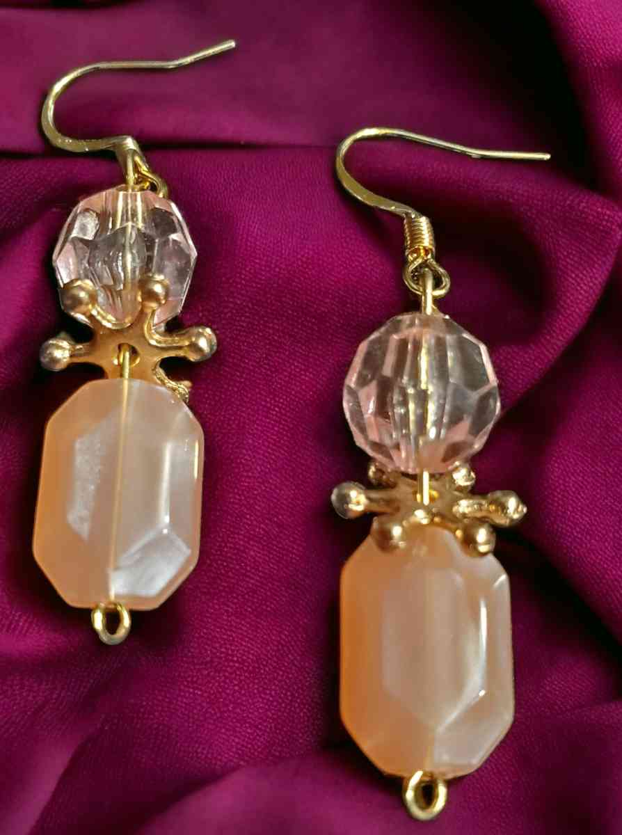 Necklace Bracelet and Earring Set