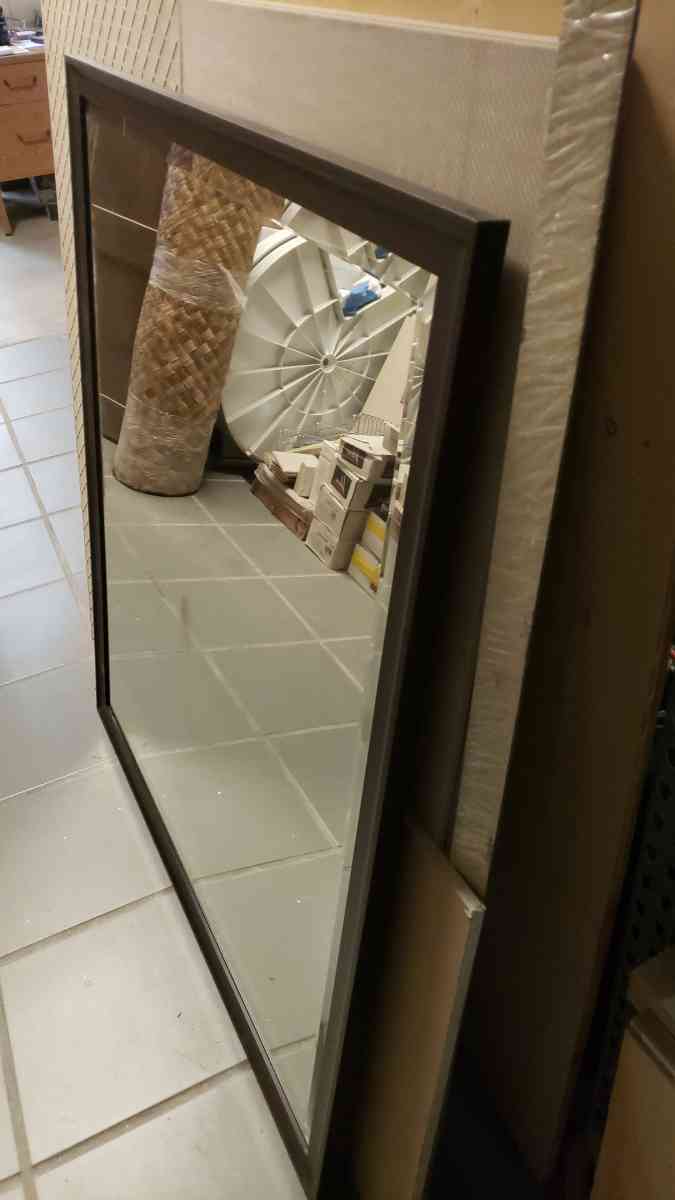 2 large mirrors in wood frame