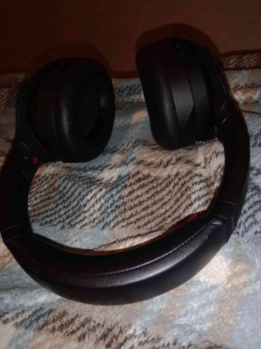 Sony Bluetooth headphones