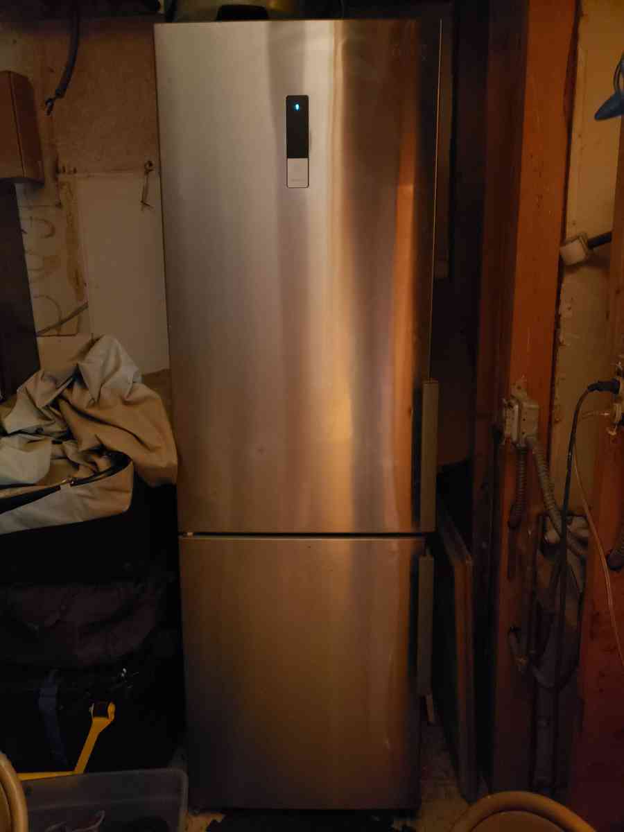 refrigerator bottom freezer