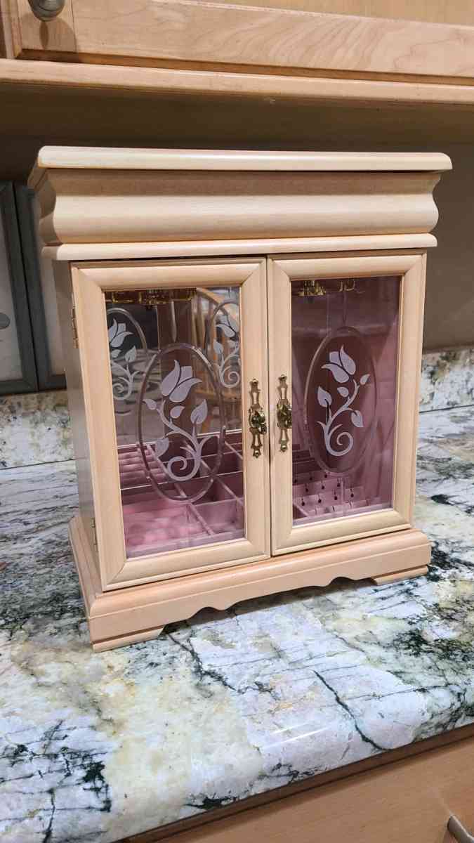 jewelry box