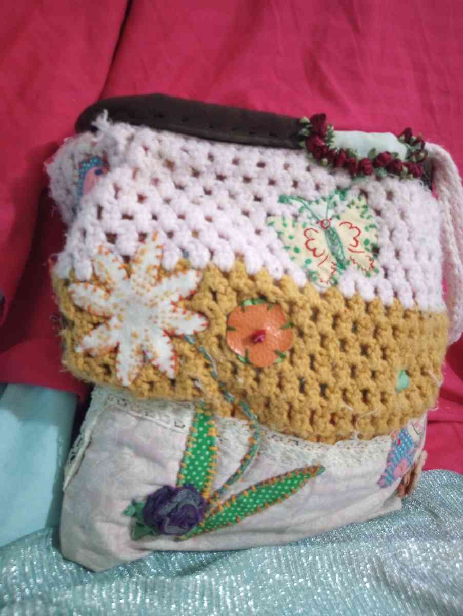 Vintage Style Crocheted Purse