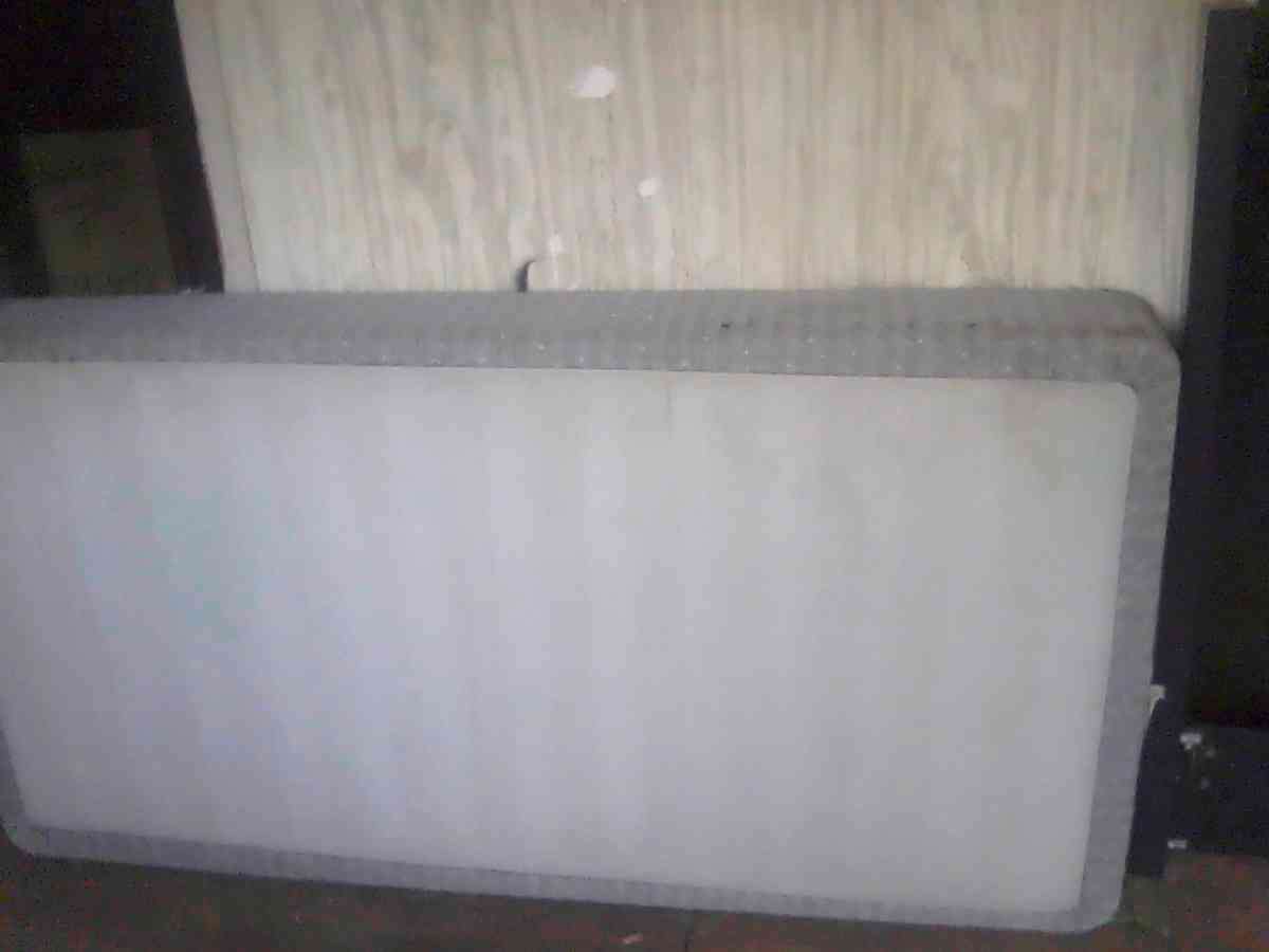 twin size bed used may be once or twice