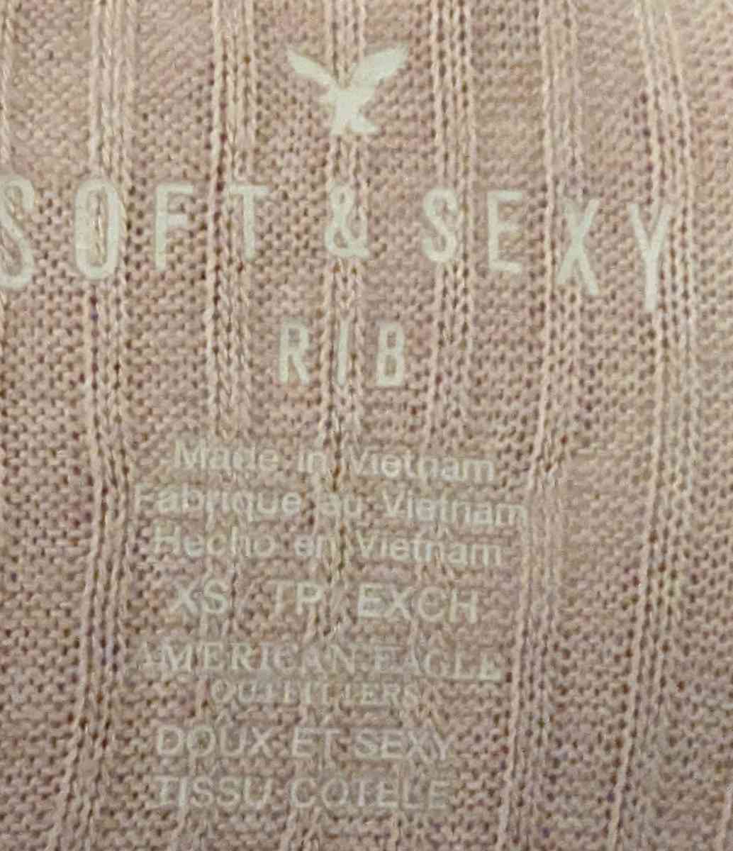 American Eagle Sweater