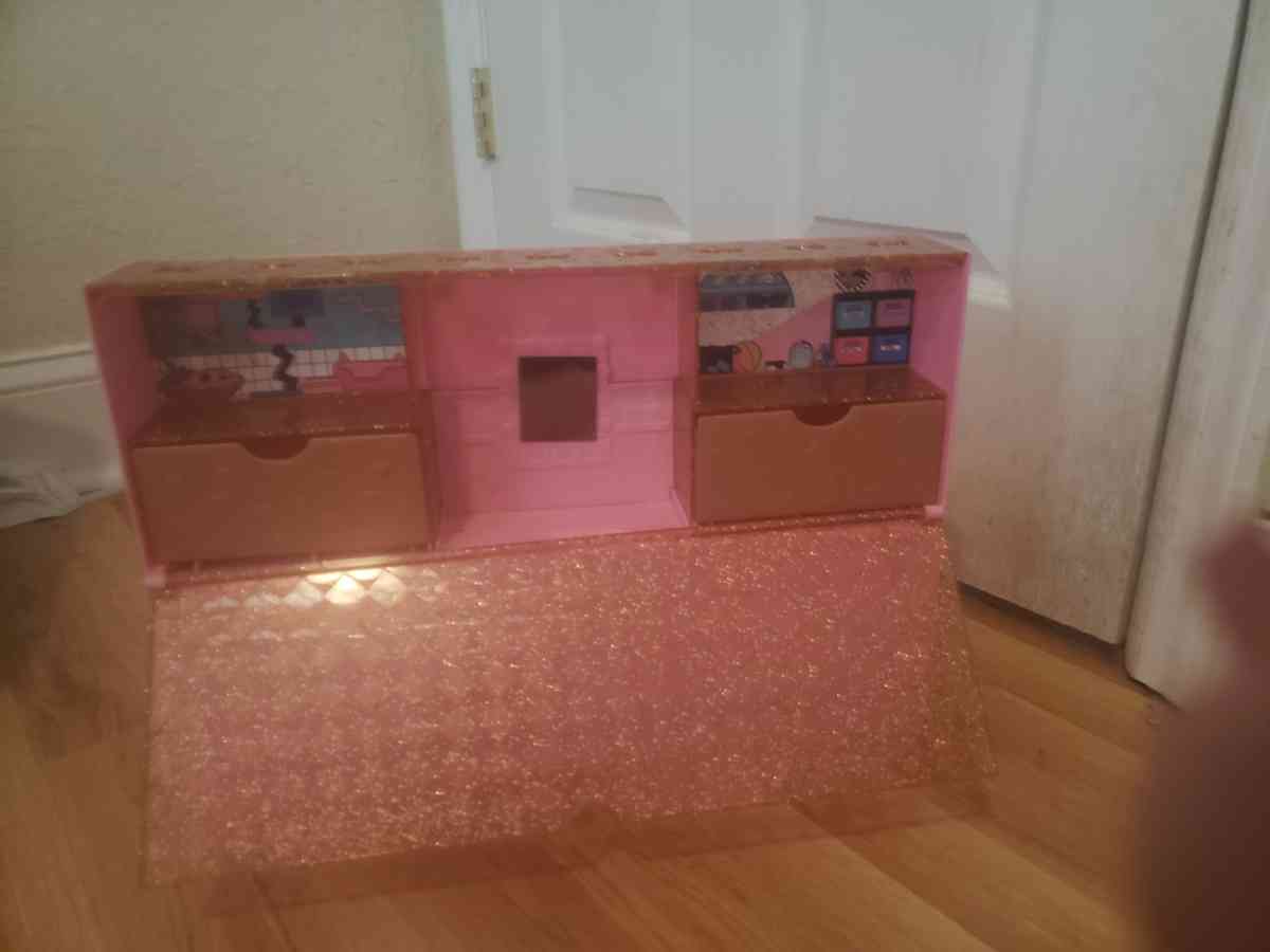 lol doll display