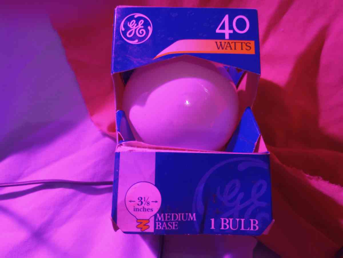 Grow Light for Indoor Plants with Extra 40 watt Bulb