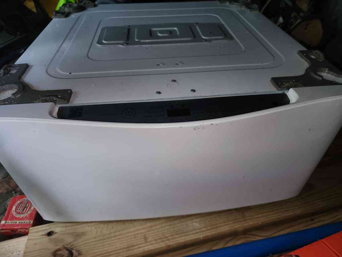 kenmore elite pedestal washer