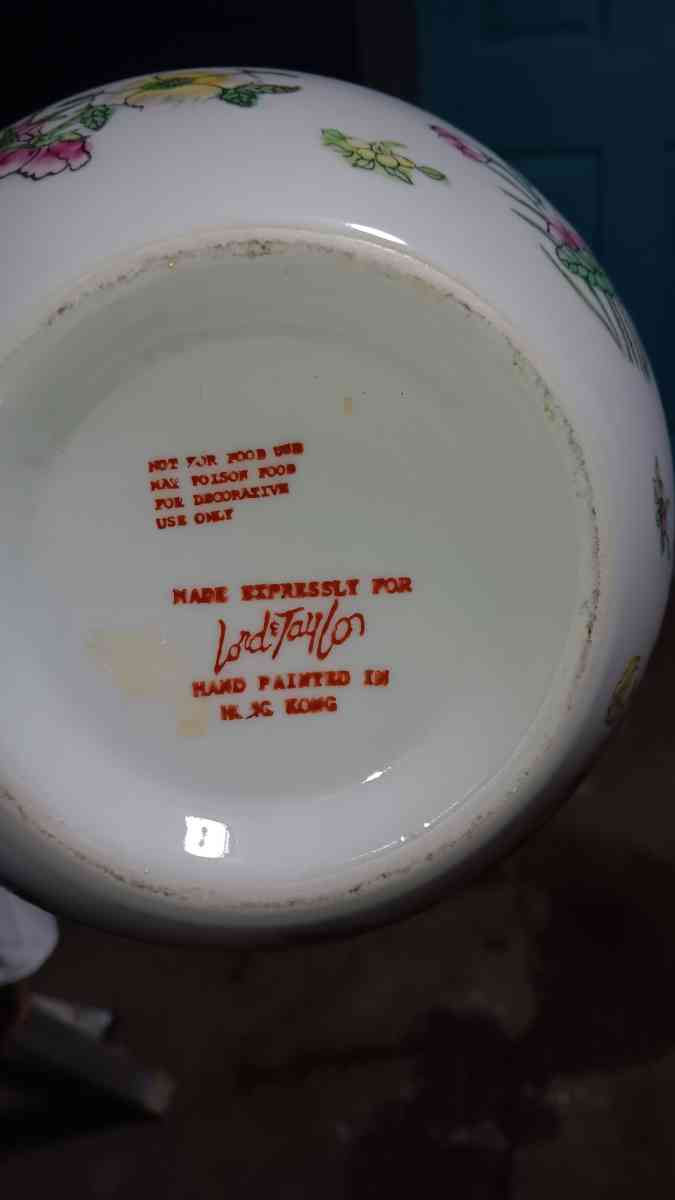lord and Taylor hanpainted vase