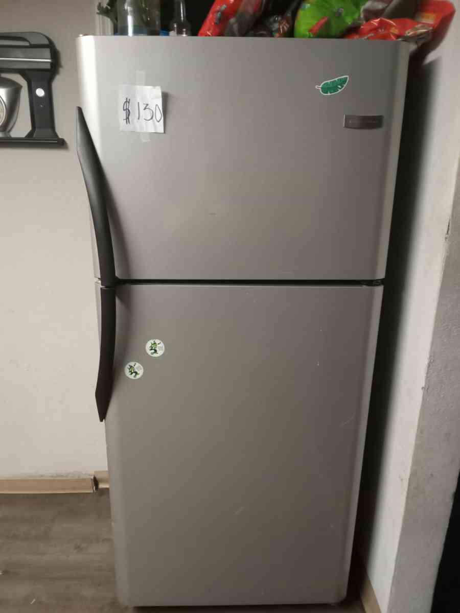 camas nevera mesa gamer cuadros