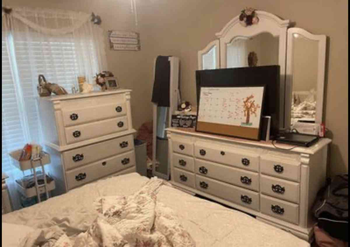 wood bedroom set 2 night stands Long Dresser and Tall Dresser with Headboard