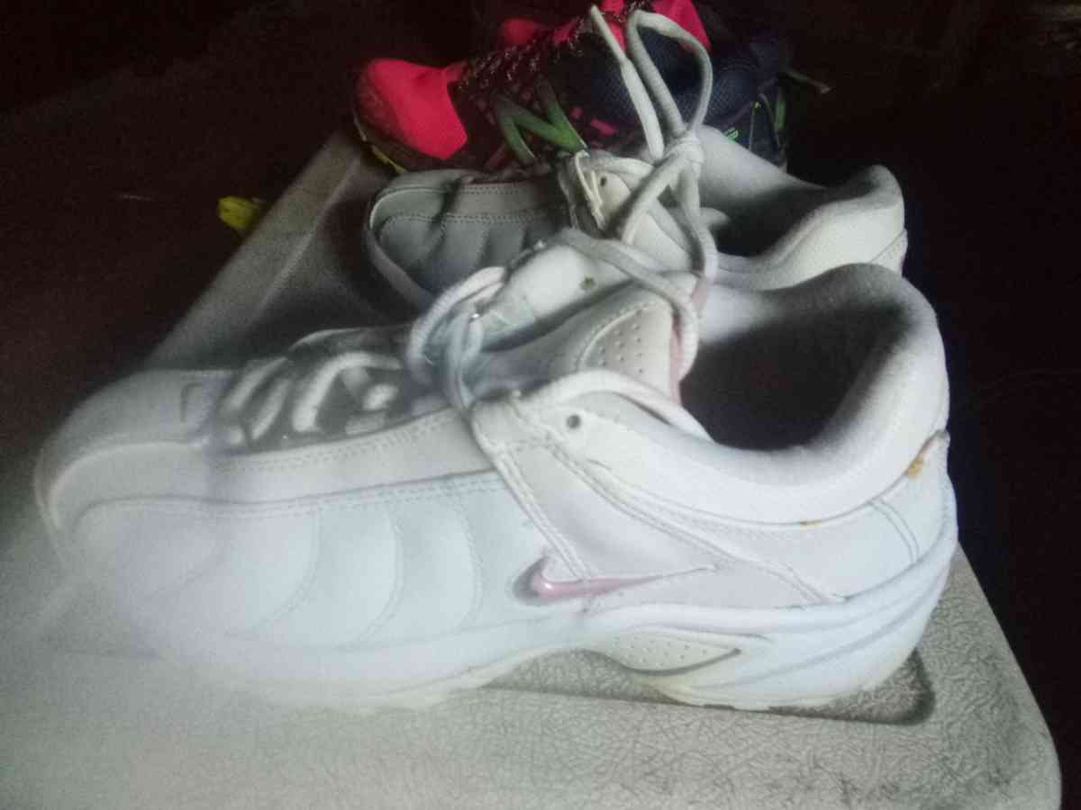 womens Nike shoes