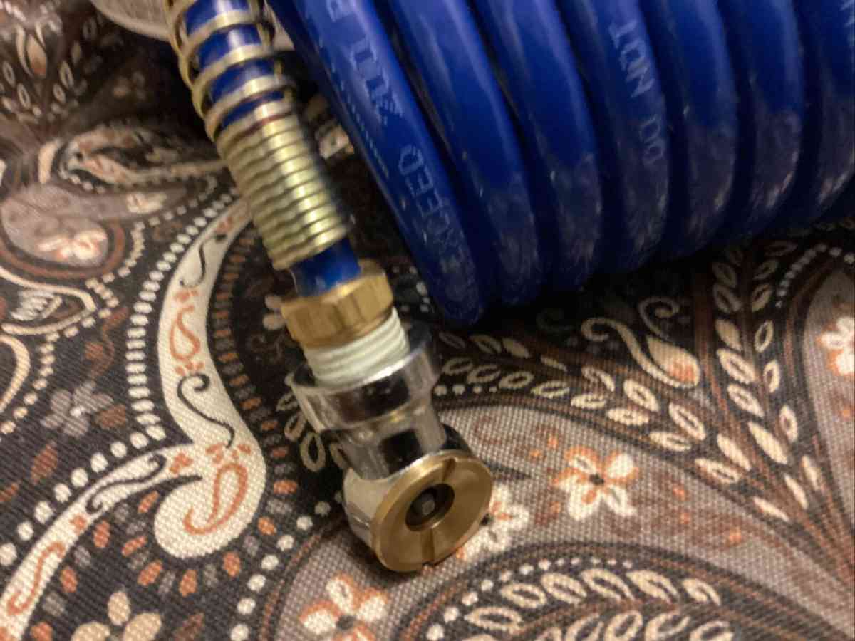 Campbell Hausfeld FP2028 1 Gallon Air Compressor