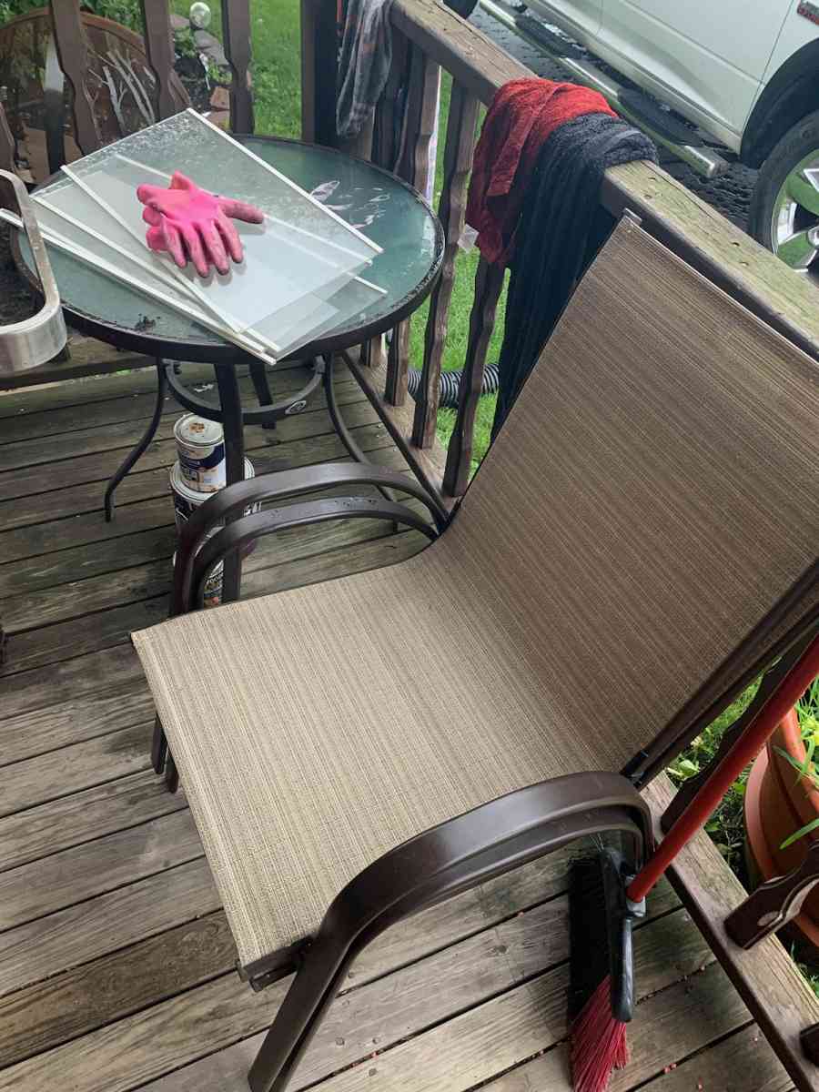 outdoor chairs and table