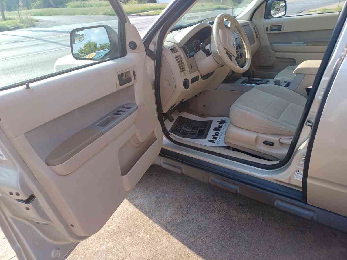 2010 Ford Escape XLT