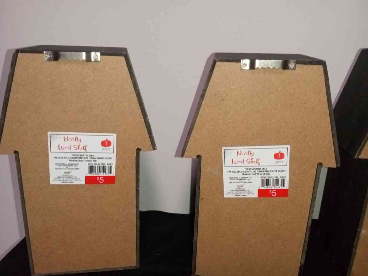 Halloween wooden shelves