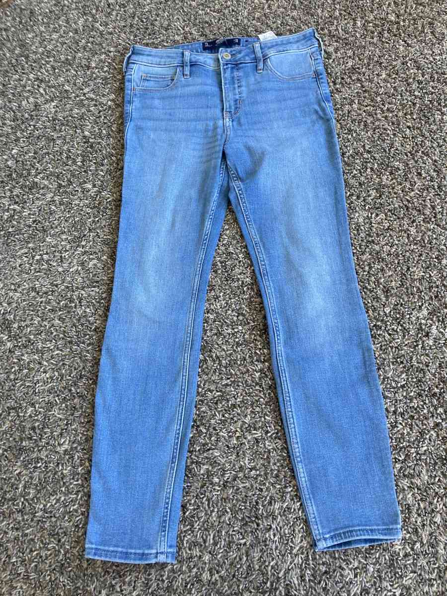 Hollister MidRise Super Skinny