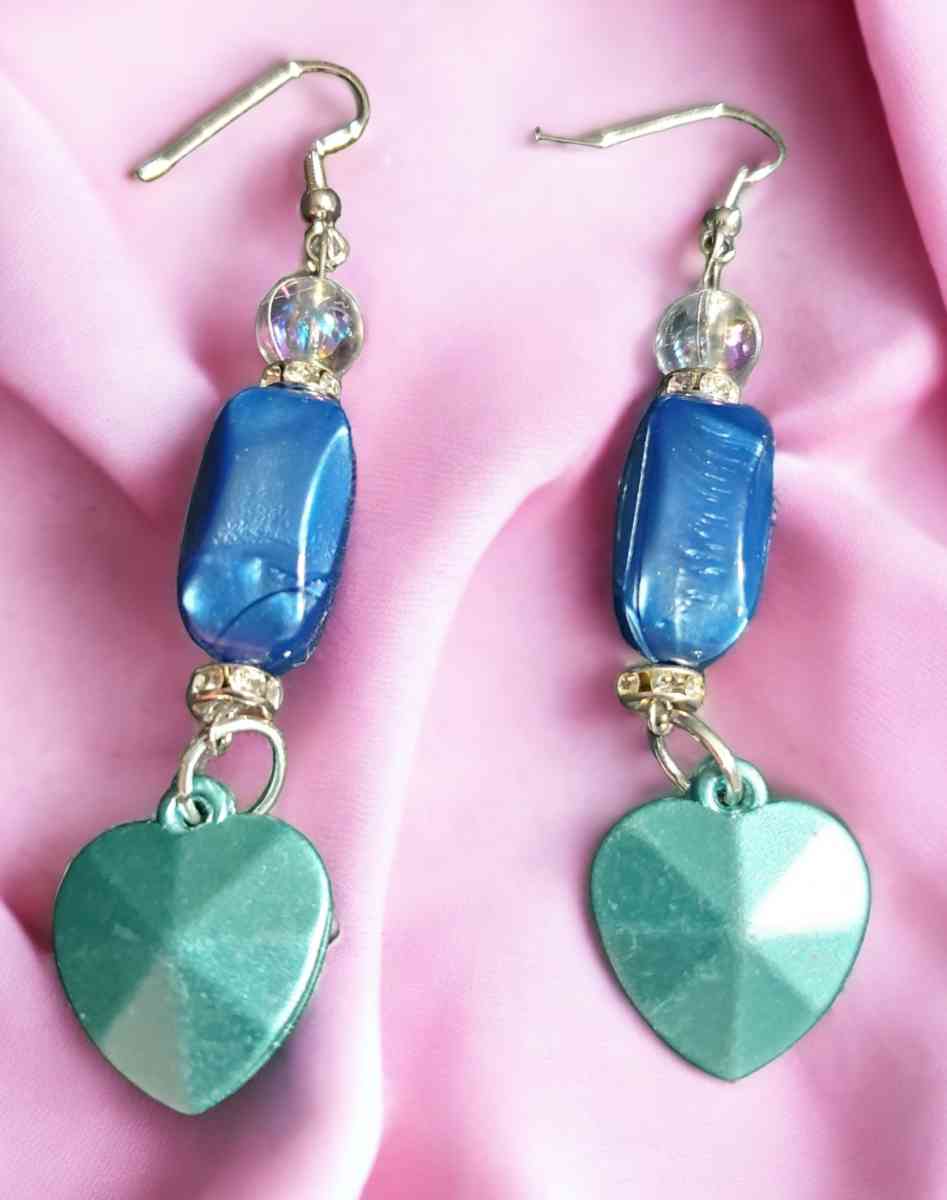 Necklace Bracelet and Earring Set