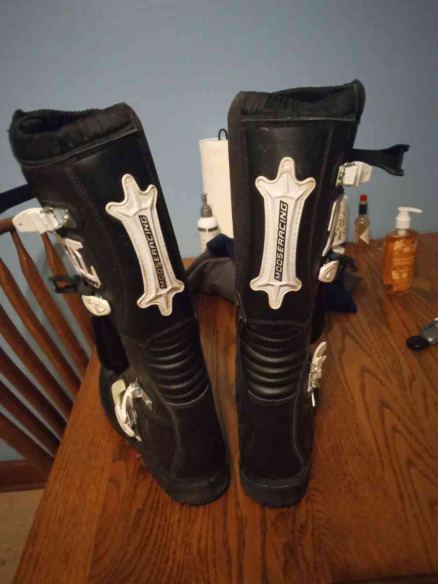 size 13 racing boots