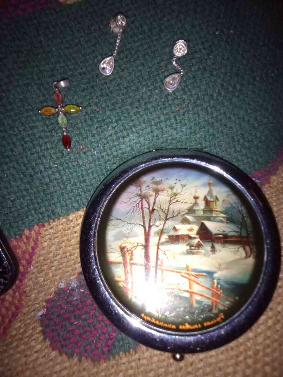 Orange Bluetooth speaker colored cross pendant