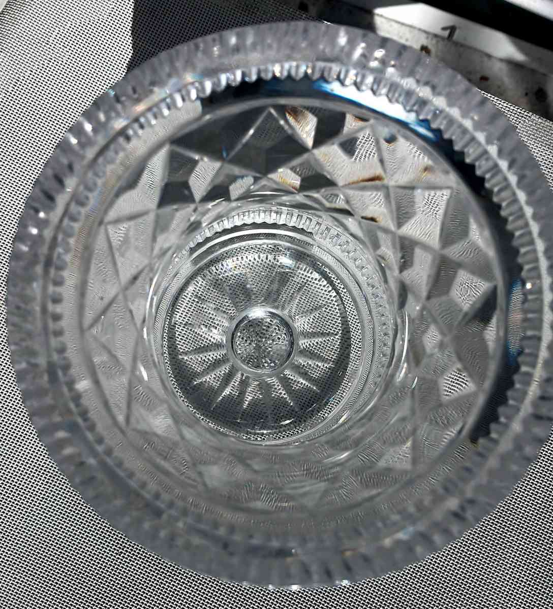 vintage thick crystal vase