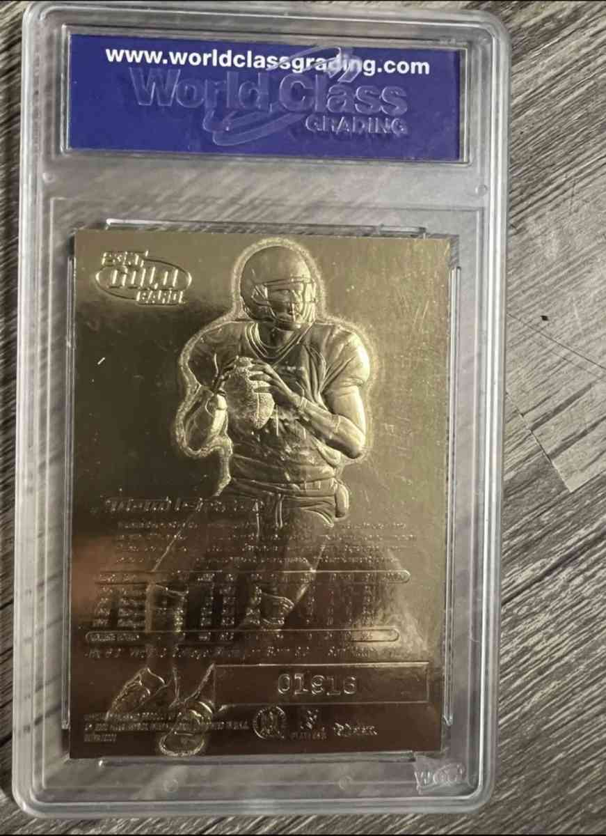 Tom Brady number 0650 fleer 2000