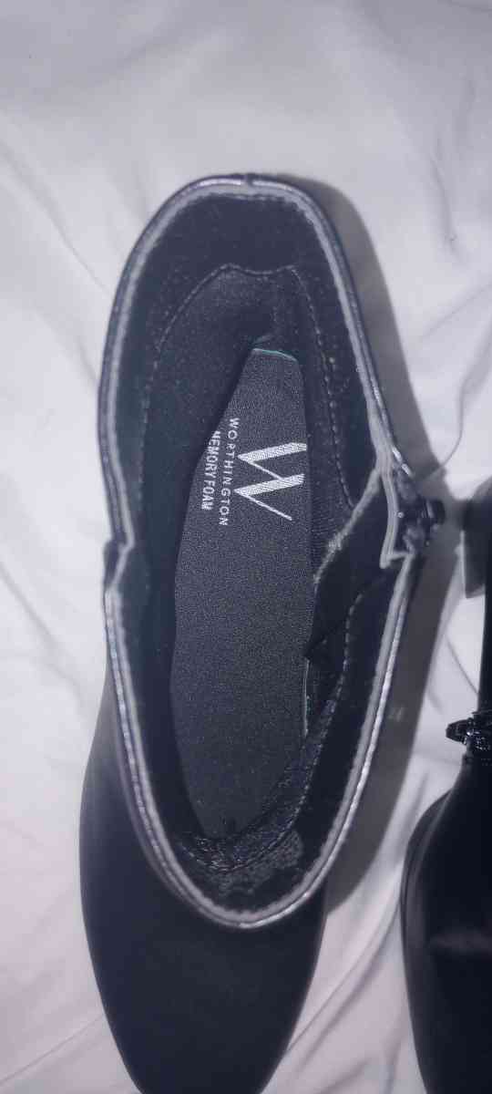 Womens boots brand new