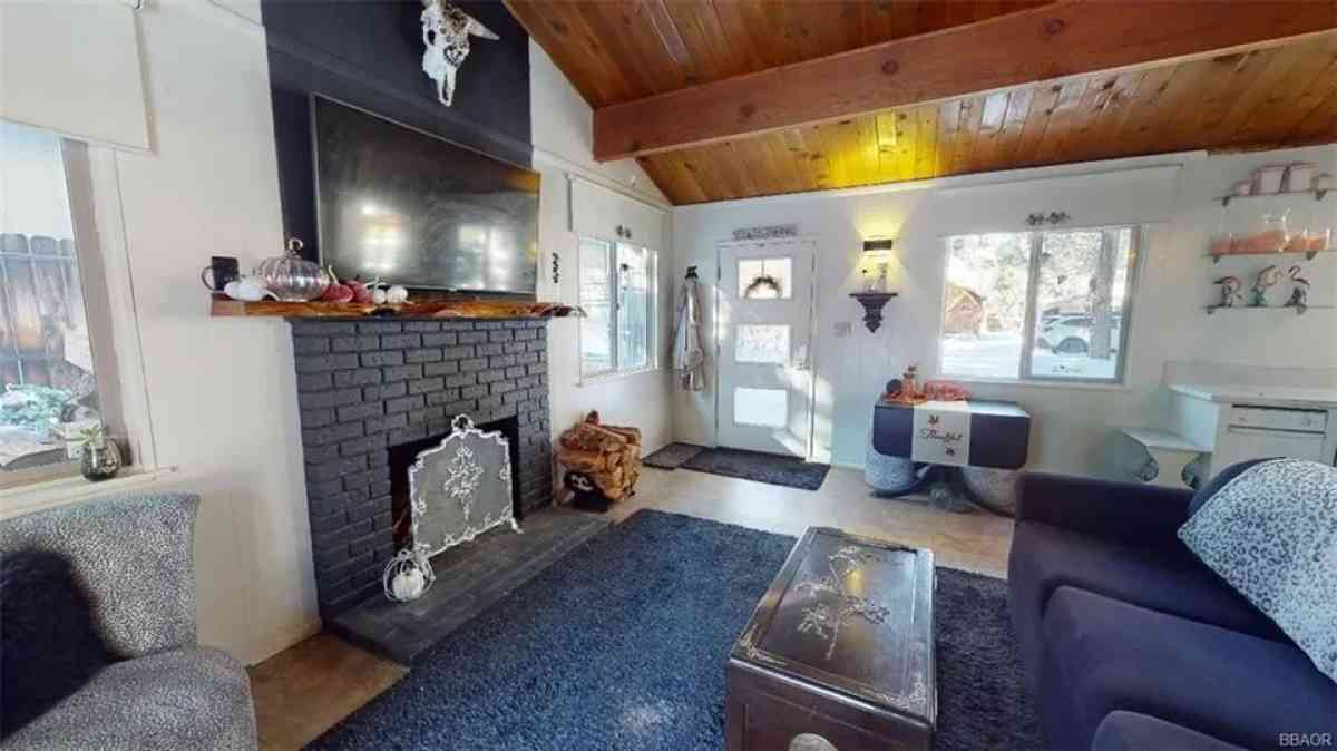 Wonderful 1bed 1bath condo unit for rent