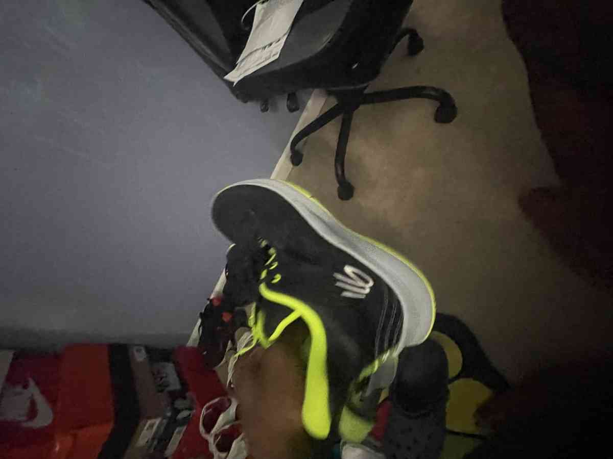 circuit currys size 9