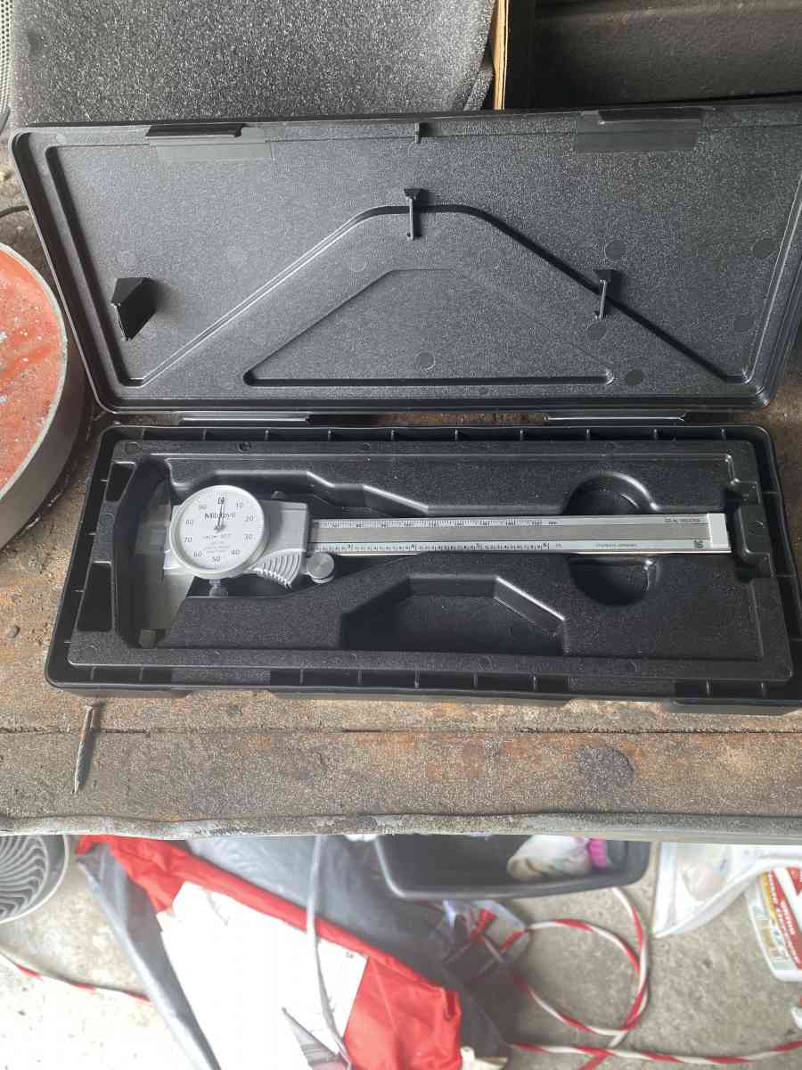 dial calipers