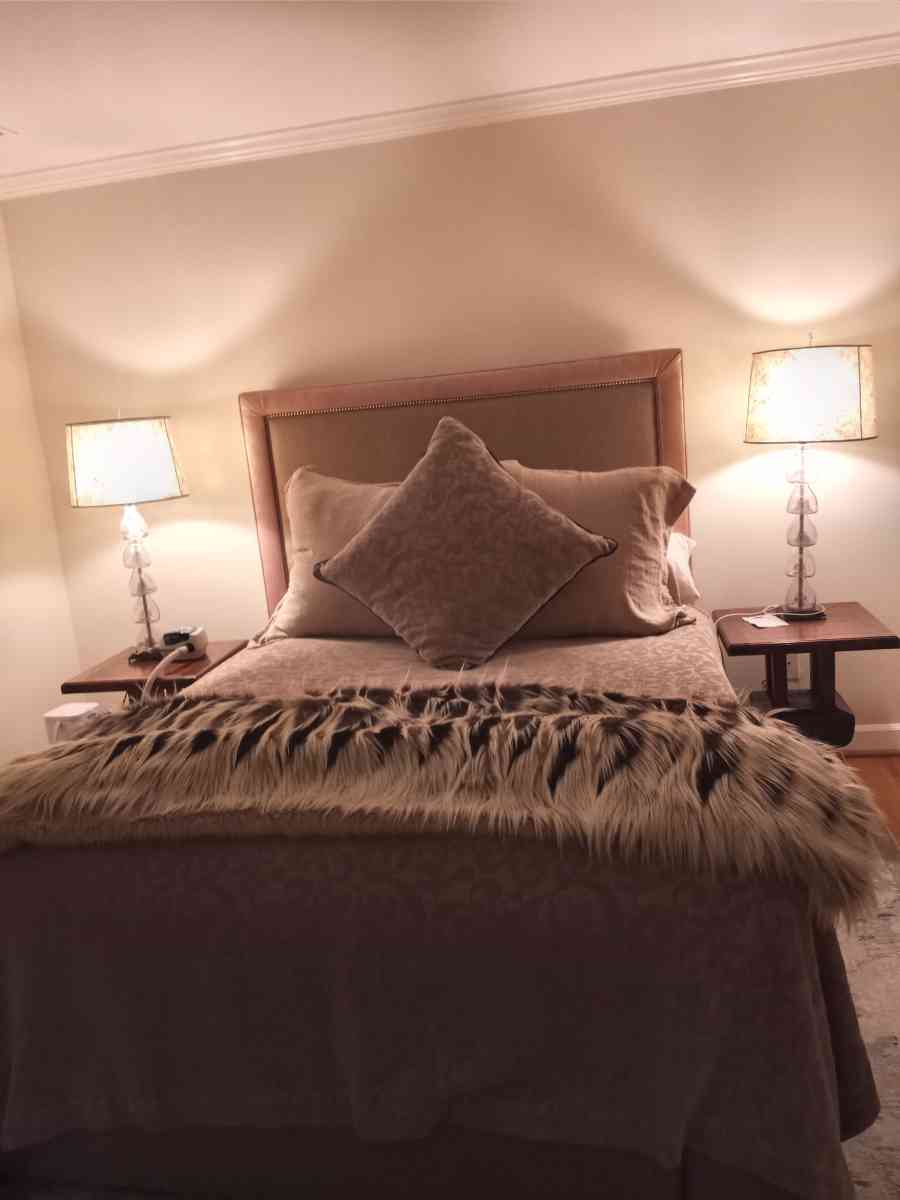 Cleaning Service House and Office  804 986 1790