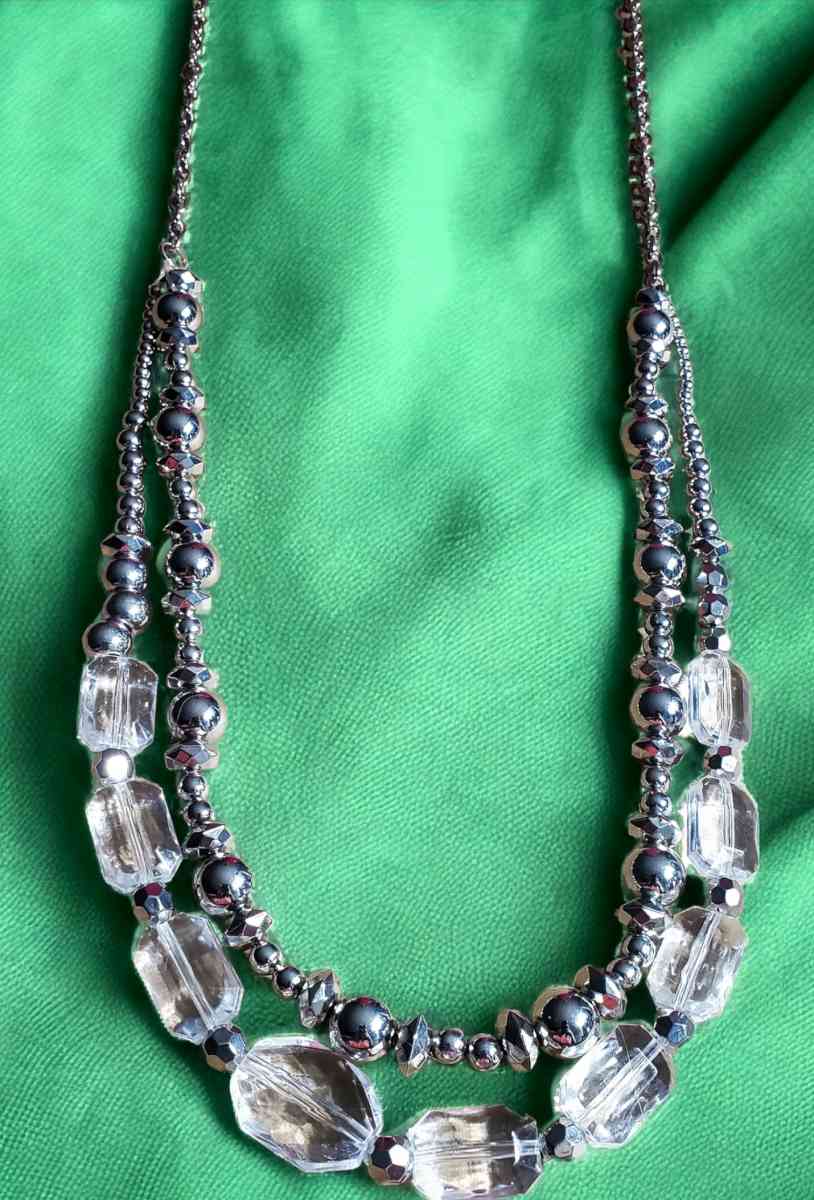 Necklace Bracelet and Earring Set