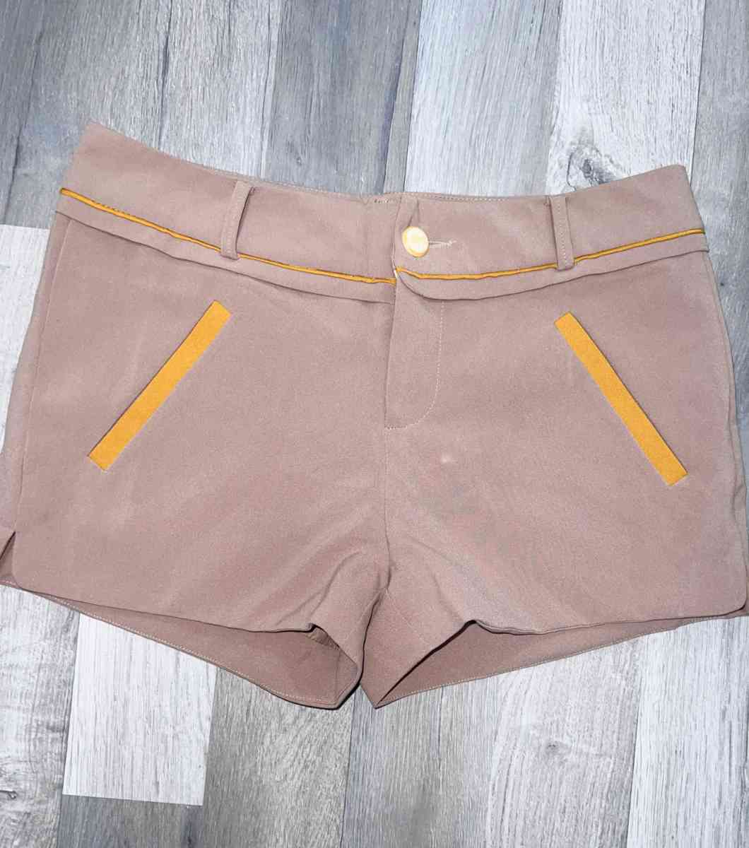 Womans Brown Shorts