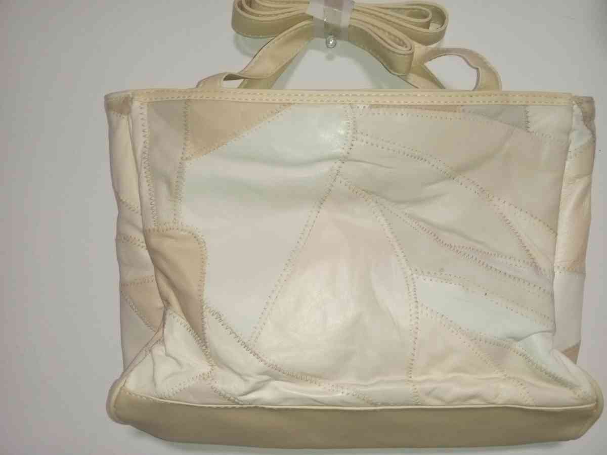 womens tan purse
