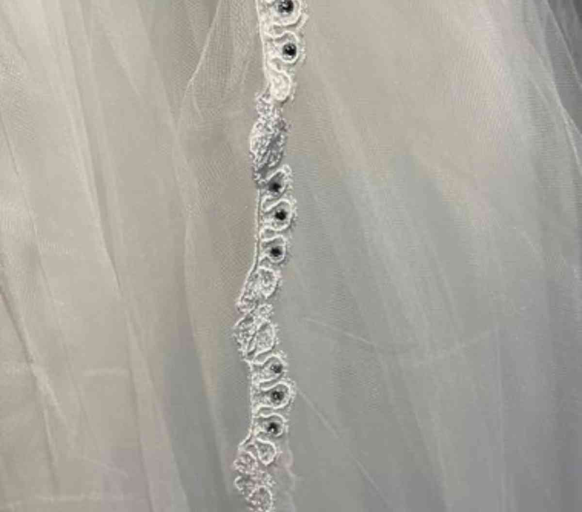 pearl and Bead Davids Bridal Veil