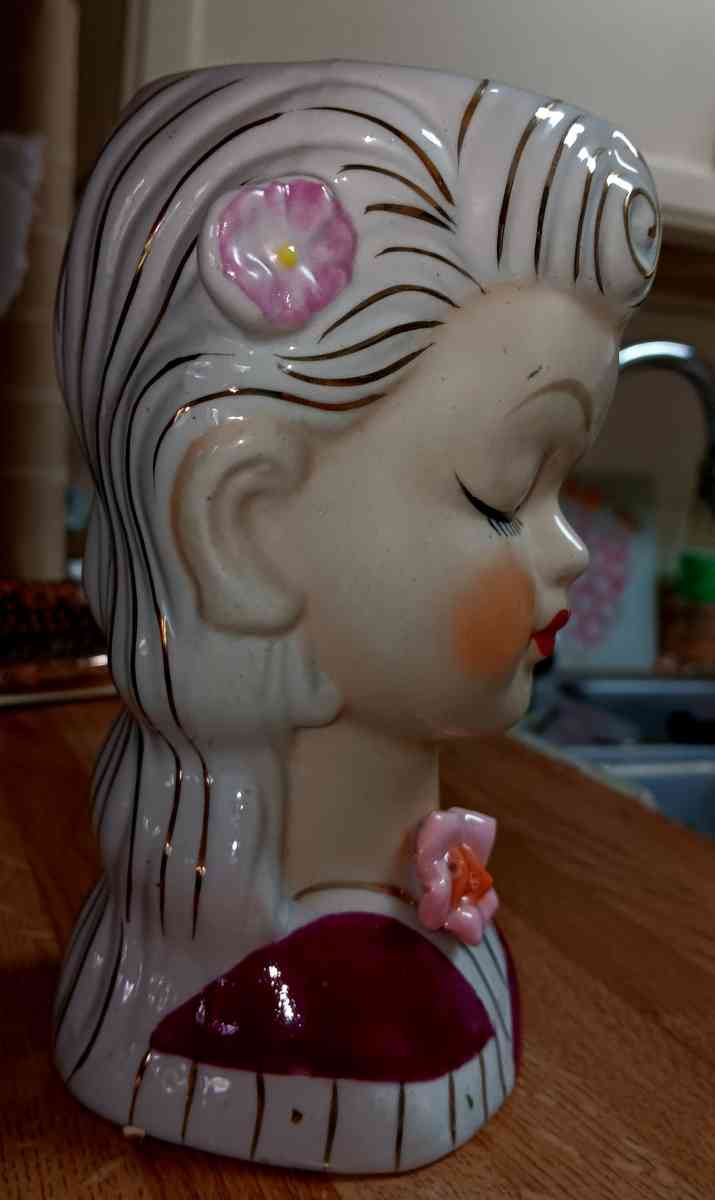 vintage 13 in porcelain painted female beauty head