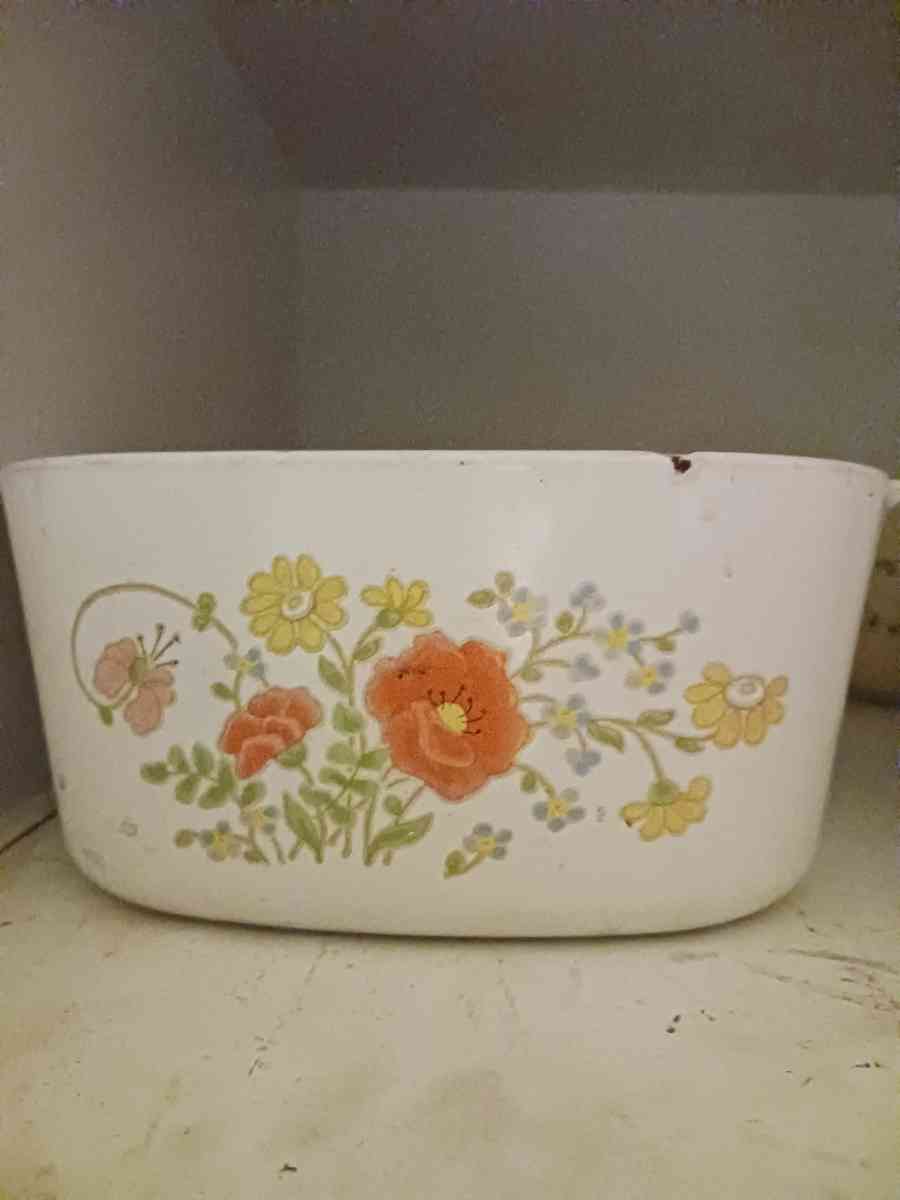 Pyrex bowls