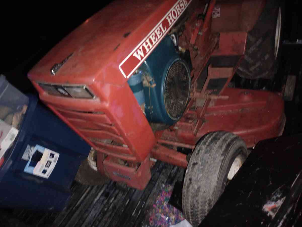 wheel horse riding mower