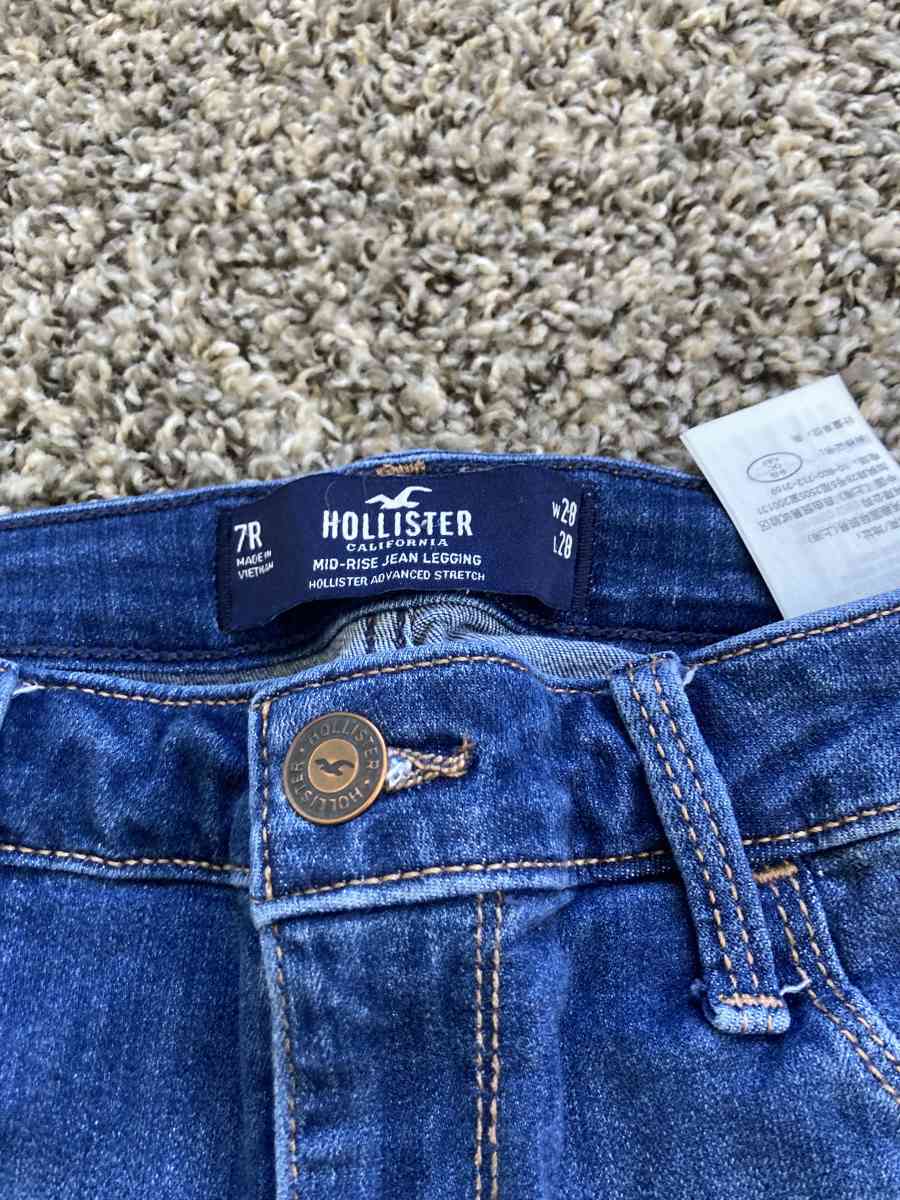 Hollister Midrise Jean Leggins