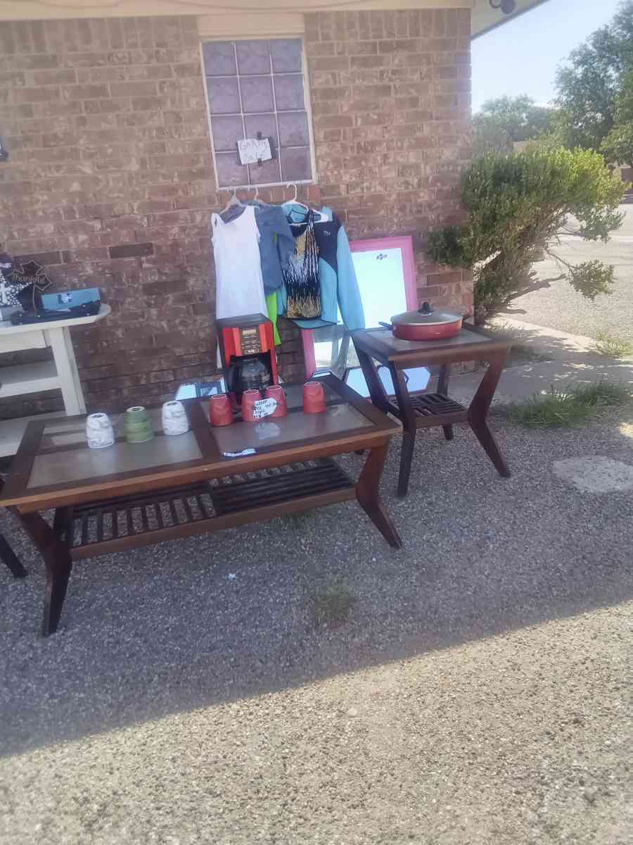 coffee pot and cups electric grill skillet BBQ grill coffee