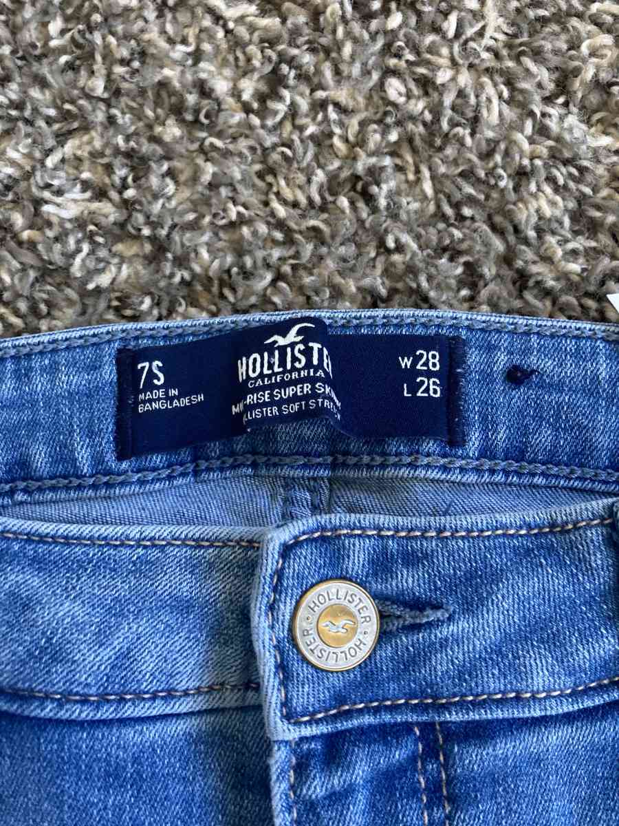 Hollister MidRise Super Skinny