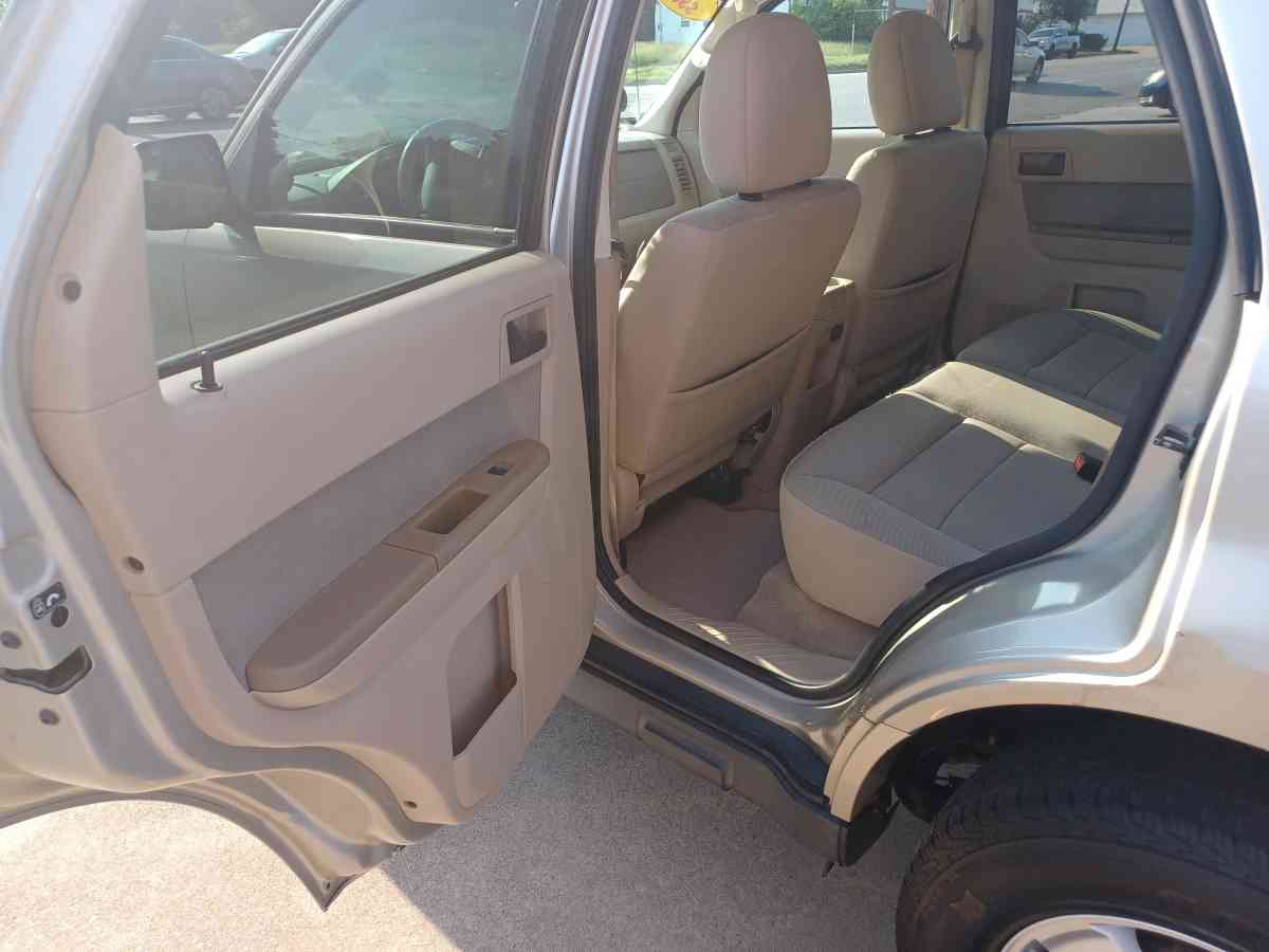 2010 Ford Escape XLT