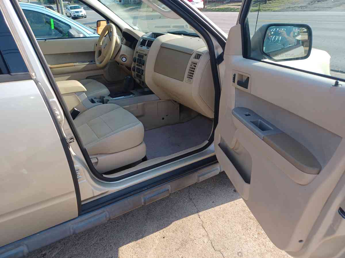 2010 Ford Escape XLT