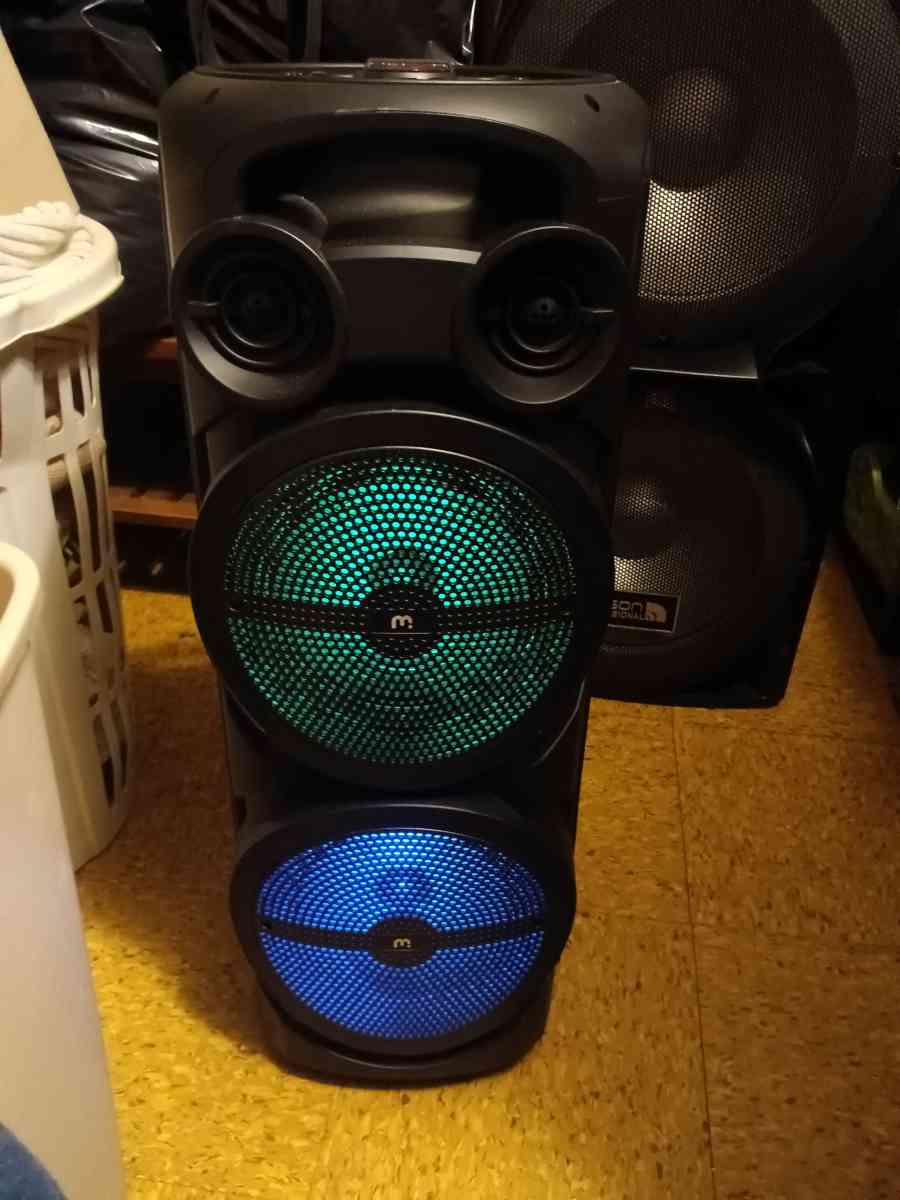 Bluetooth party speaker