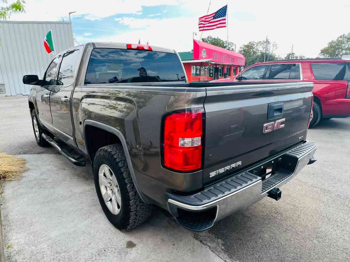2015 Gmc Sierra 1500 SLT 105k millas