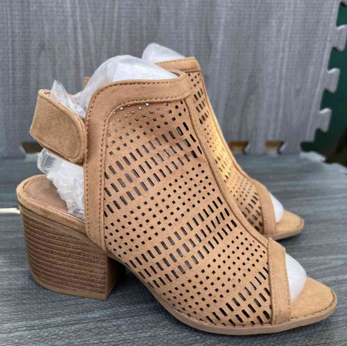 BOOTIES SIZE 6 and a half