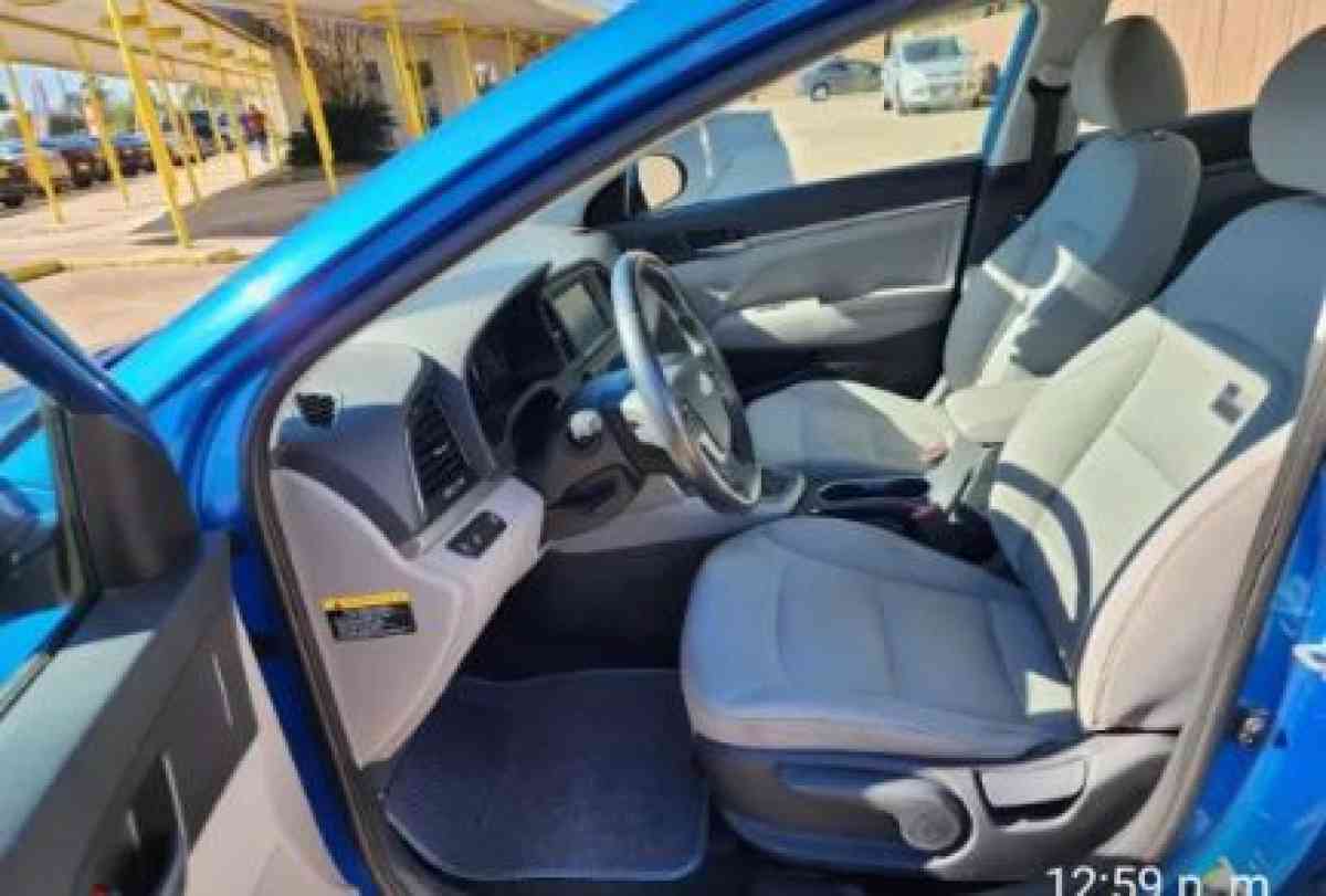 2018 Hyundai Elantra limited 90 k miles