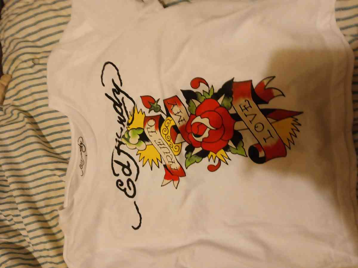 Ed Hardy tshirt size large womens